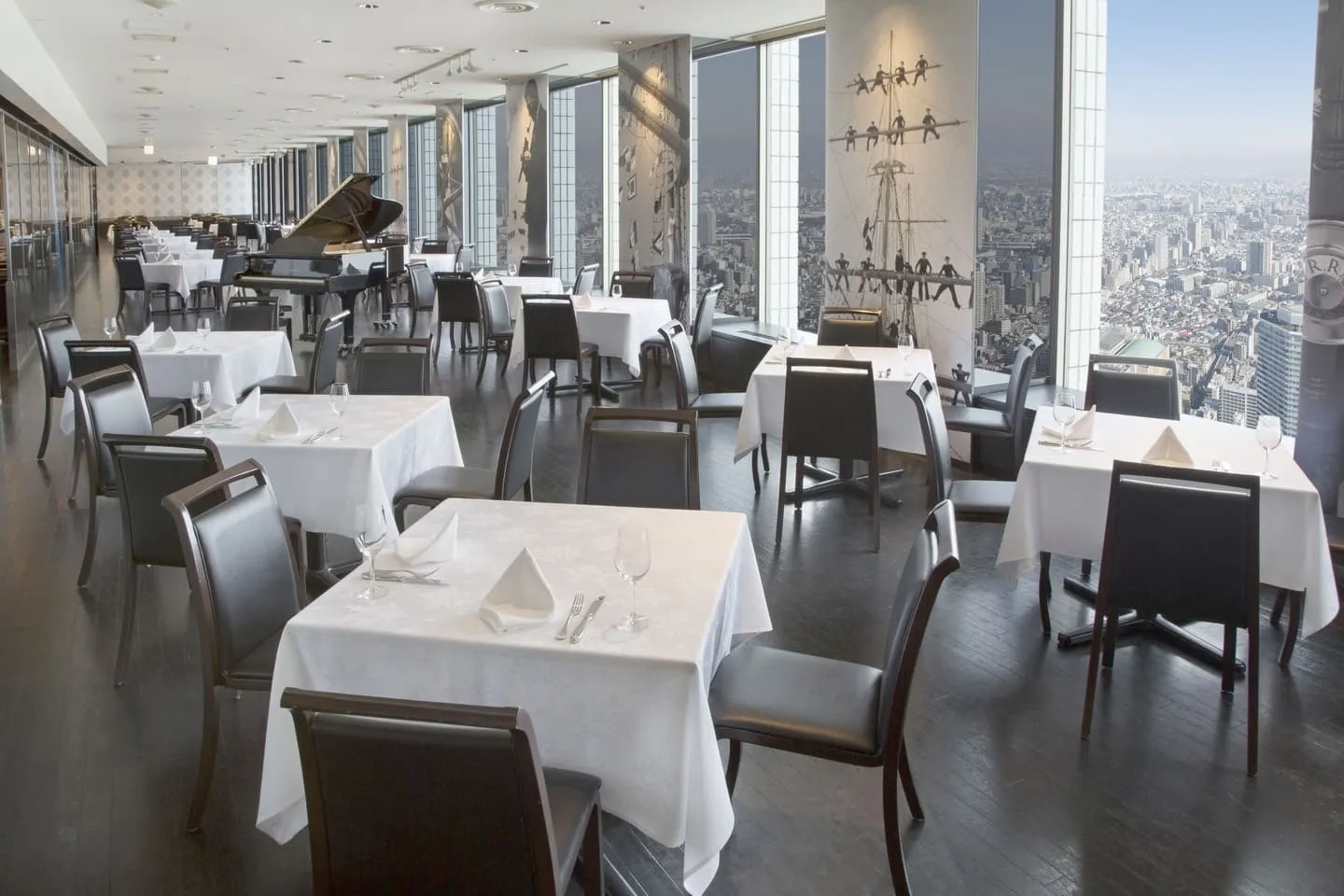 メインダイニング