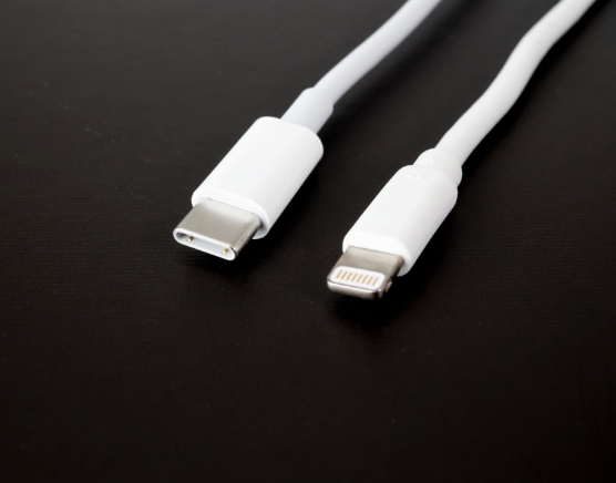 スマホ接続ケーブル