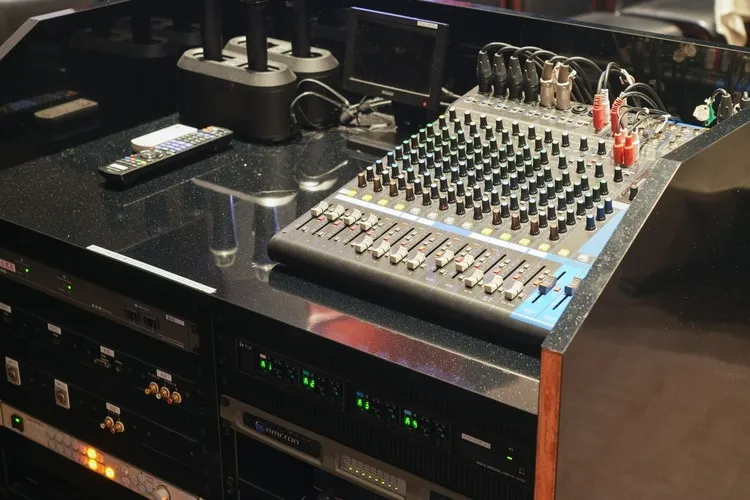 音響設備（BD／DVD／CD）