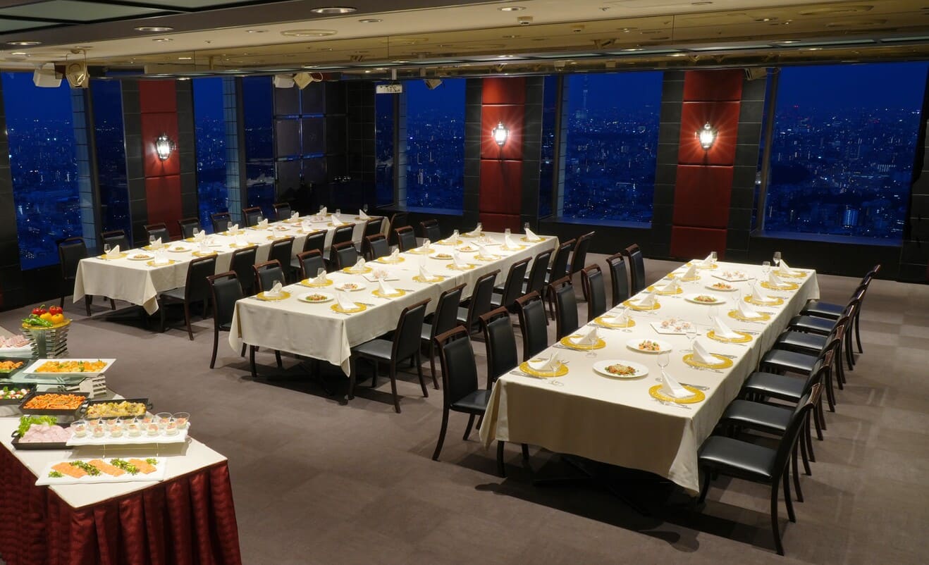 着席ブッフェスタイル