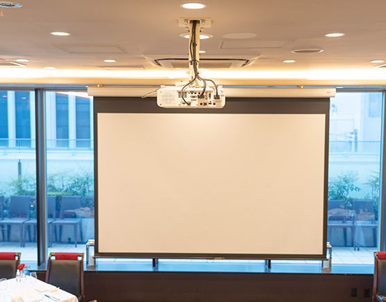 スクリーン＆プロジェクター